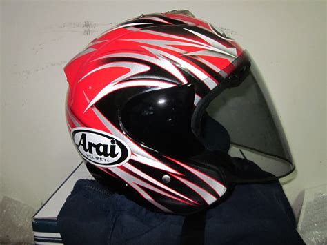 To get general information about arai products available in your territory, please select one of the market information icons below. Fahmy Hattan.Rare: Arai SZ Ram III - stella merah