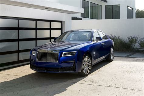 Test Drive 2021 Rolls Royce Ghost Post Opulent Minimalistic And