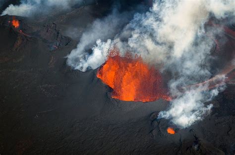 Baugur Crater Holuhraun Eruption 2014 5 Bárðarbunga Volcano