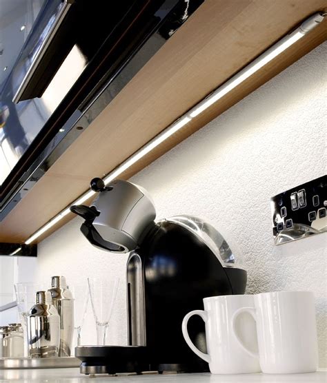 Slimline Linkable Led Strip Light Easily Installed Under Kitchen Cabinets