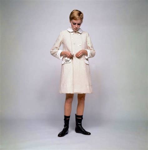 Sixties — Mia Farrow Photographed By David Bailey Vogue Vintage Fashion Models Sixties
