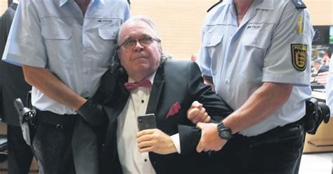 Bursa'nın imsak vakitleri de merak konusu oldu. Yine polis zoruyla atıldı - Avrupa Haberleri