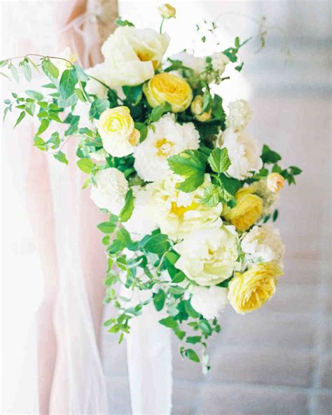 The 50 Best Spring Wedding Bouquets Martha Stewart Weddings