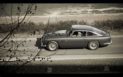 Aston Martin Db5 Classic James Bond 007 Movies Roads