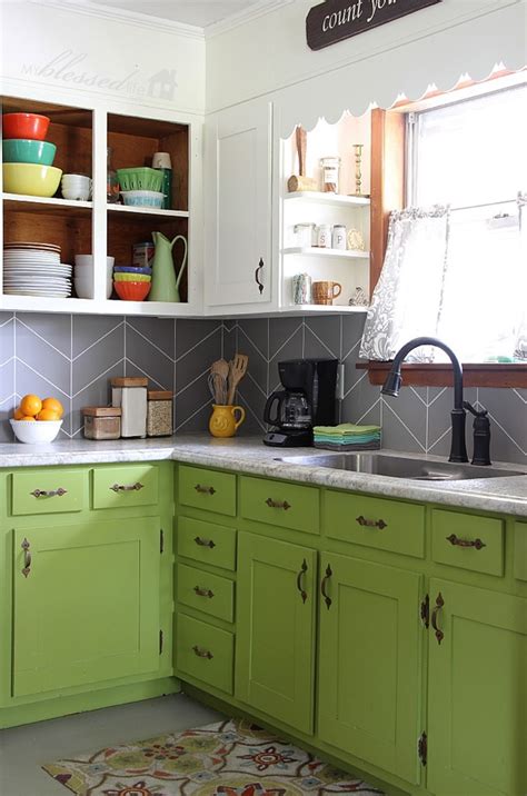 Thinking of updating your kitchen but you are under a budget? 10+ Beautiful kitchens with Laminate Countertops