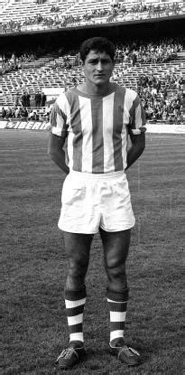 Aunque hoy en día es poco conocido, en la década de 1980 el nombre de miguel ángel félix gallardo gozaba de gran fama propietario de hoteles y con una fortuna millonaria, el jefe de jefes se a sus 75 años de edad, viviendo tras las rejas en el penal de puente grande, jalisco, félix gallardo se. Historia del Real Betis Hoy hace 75 años. Nace José ...