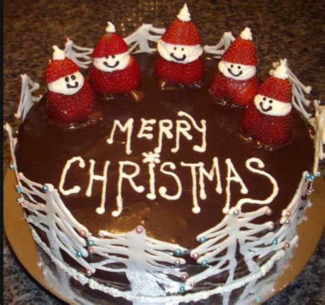 To all with bloomsvilla cakes. Merry Christmas chcolate round cake with figures made from ...