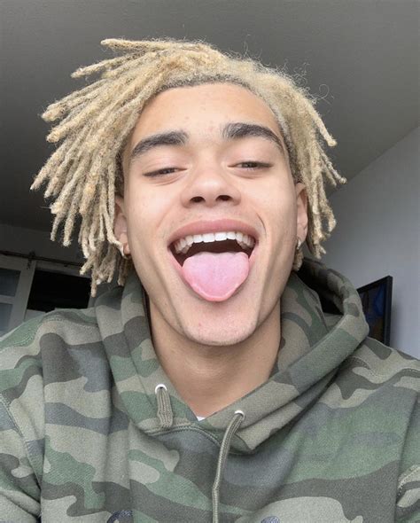 Pin by 𝐠𝐚𝐥𝐢𝐬𝐡𝐚 on prettymuch ⡱ | Dreadlock hairstyles for men, Boys