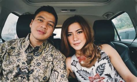 Cerai Setelah 1 Tahun Menikah Ini Profil Suami Dita Fakhrana Ilham