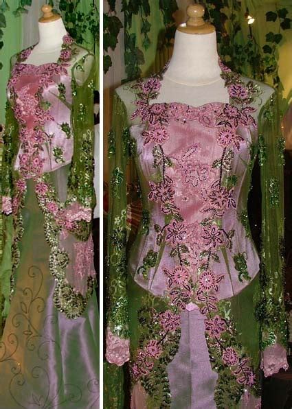 Pakaian pengantin wanita (2 stel/ akad dan resepsi). GAMBAR BAJU KOREA: Kebaya Pengantin Muslimah