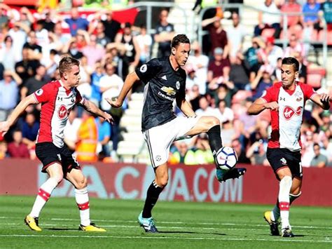 Manchester united survived a scare from galatasaray to win their opening champions league game in group g thanks to michael carrick's early goal. Nhận định Man Utd vs Southampton, 2h00 ngày 14/7