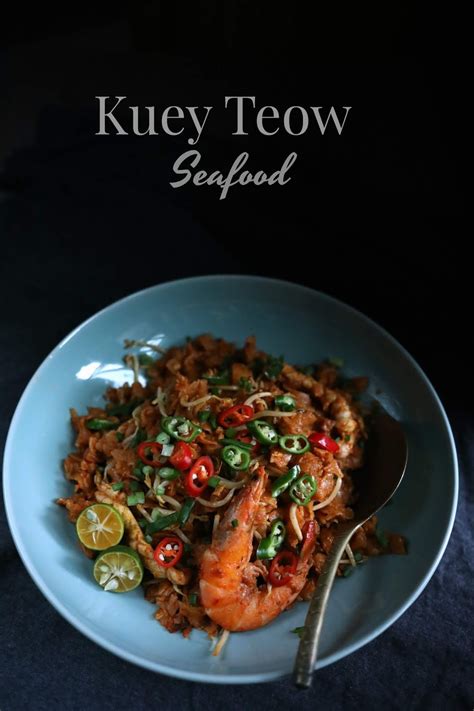 Kuey teow goreng basah mudah resepi / stir fry kway teow recipe banyak betul nama untuk kuey teow ini, kueh teow, koey. Kuey Teow Goreng Seafood - masam manis