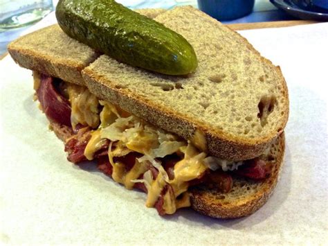 Weekend in Melbourne - INSIDER GUIDE for 2022