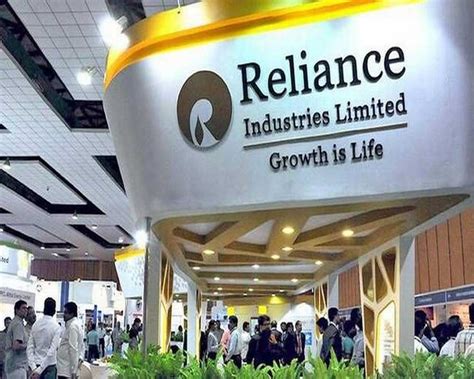 Reliance Industries m-cap plunges Rs 58,091.87 cr in a day