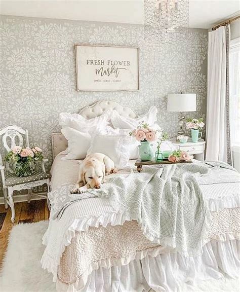 How To Decorate A Shabby Chic Bedroom