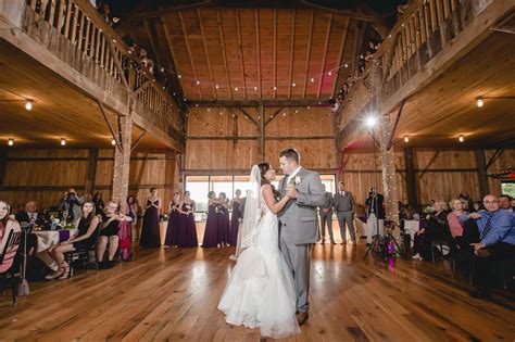 White Barn Wedding Brianna And Jeff Kristen Vota Photography