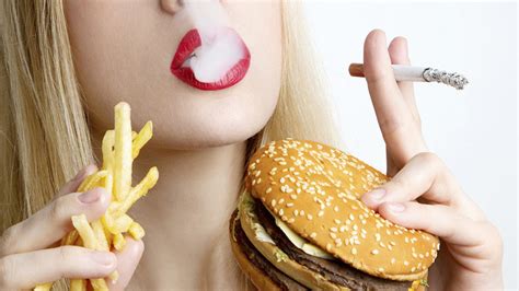 Skutki złego odżywiania Jak niezdrowa dieta wpływa na zdrowie