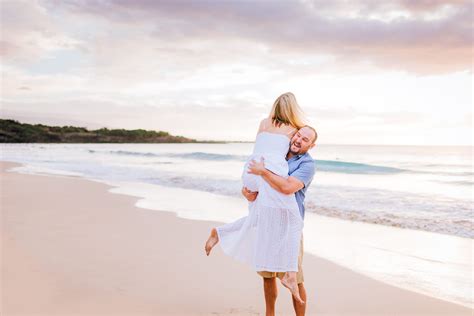 Beautiful Sunset Beach Couples And Engagement Photography Session On The Big Island O