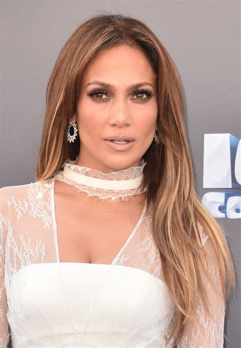 Jennifer Lopezs Best Beauty Looks Savoir Flair