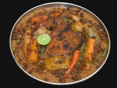Thiéboudieune le mets le plus célèbre de la cuisine sénégalaise le plat national West African