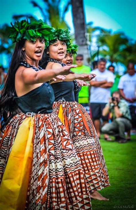 Polynesian Dancers