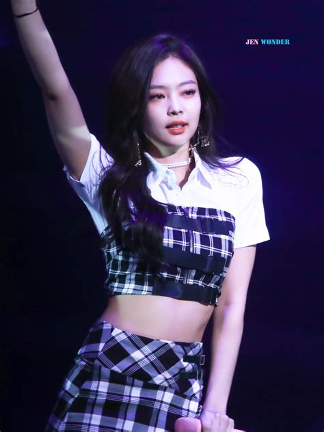 Up to 60% off at farfetch. Black And White Plaid Skirt | Jennie - BlackPink | K ...