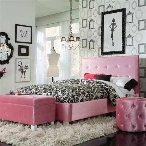Making most of the available space in a the best small kids' room solutions do not feel overly demanding on either the aesthetics or on your pocket. Top 10 Lovely Design Kids Bedroom Sets Under 500 Ideas