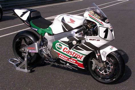 Presented motorcycle honda vtr 1000 f by year 2002 like many motorcyclists. 2002 Honda VTR 1000 SP-2 (RC51) | Motos deportivas