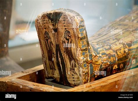 Mummified Body Pyramid Hi Res Stock Photography And Images Alamy