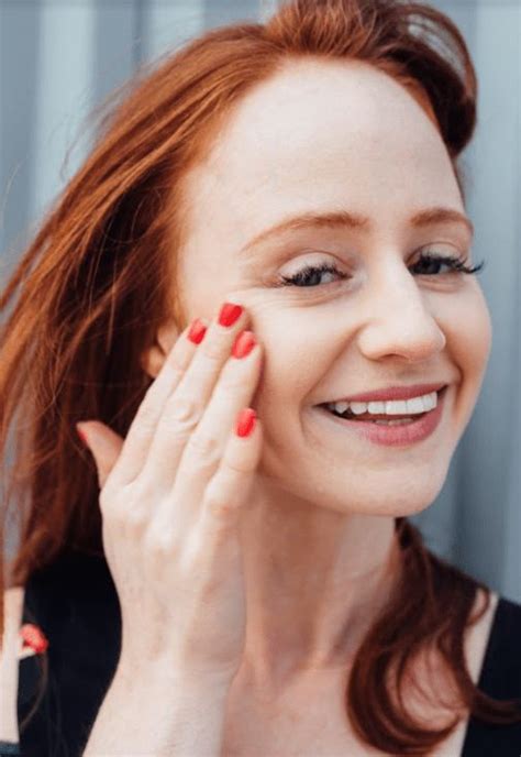 7 Redhead Friendly Tips For Conquering Facial Redness Redness On Face