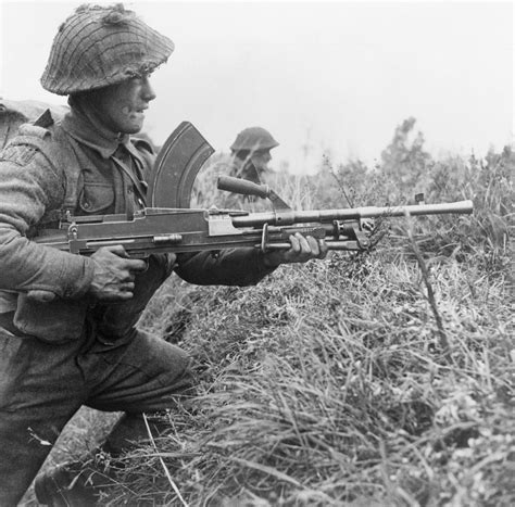 World War Ii History A Bren Gunner Of The 8th Royal Scots At Moostdijk