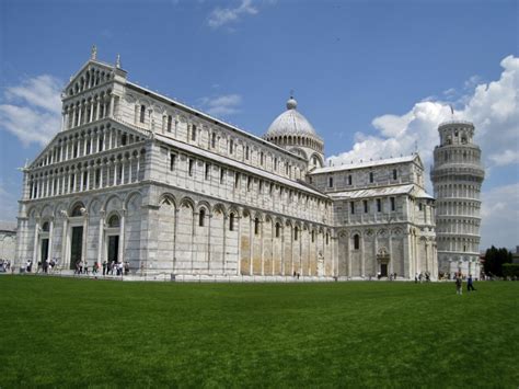 Greetings From Pisa Italy Struxtravel
