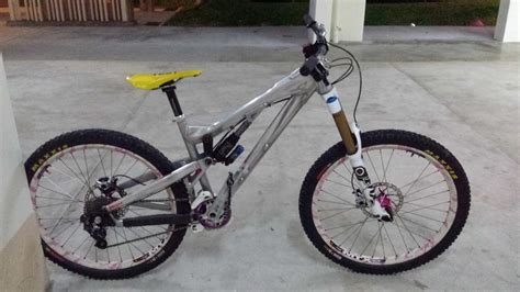 Последние твиты от slopestyle (@slopestyleshop). Intense Slopestyle 1 - PurplishDevil's Bike Check - Vital MTB