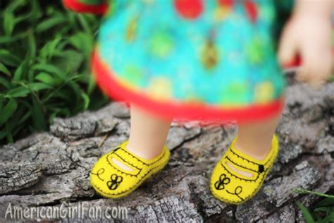 Giveaway Wellie Wishers Doll Shoes From Doll Shoe Lane Americangirlfan