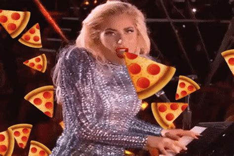 D'ailleurs, comme plusieurs internautes étaient curieux de savoir d'où provient la fameuse pizza de danault, narcity a contacté le groupe ch. National Pizza Day: Crazy facts about pizza | Glamour UK