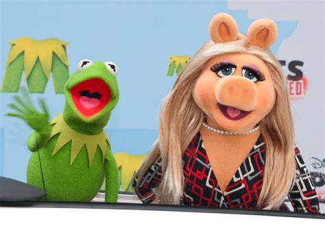 What To Expect From The Muppets Midseason Reboot Young Hollywood