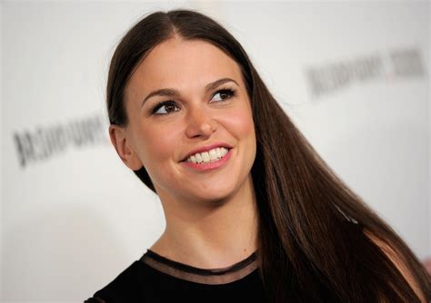 Sutton Foster Freaked Out On Gilmore Girls Set And Proves Shes A Major