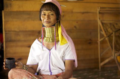 In Pictures Myanmars Neck Ring Women Al Jazeera