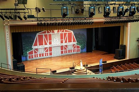 Grand Ole Opry House In Nashville Deep Roots In Country And Rock