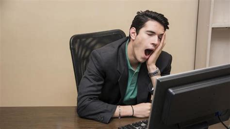 Are You A Serial Yawner At Work You Might Be Just Making Everyone Lazy
