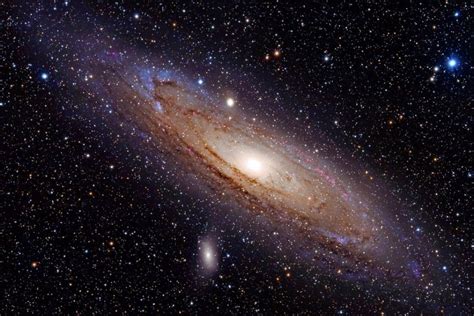 Hubble With Images Andromeda Galaxy Milky Way Galaxy Galaxy