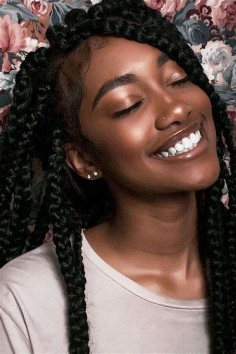 25 Beautiful Black Women Show Us How To Slay In Jumbo Braids Dark Skin Beauty Beautiful Black