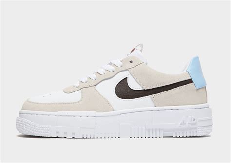 Below, check out more images of this air force 1 pixel that will give you a closer look. Acheter Blanc Nike Air Force 1 Pixel Femme