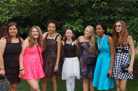 Photos 8th Graders Turn To Step Out For Dinner Dance The Village Green