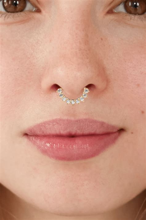Septum Piercing Everyone Nose This Is The Coolest Piercing