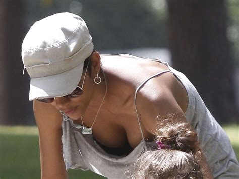 Halle Berry Downblouse And Showing Her Pussy And Nice Tits Paparazzi