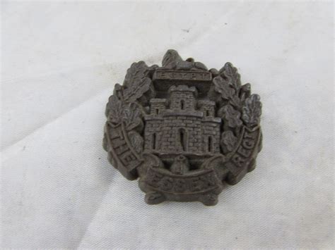Ww2 Essex Reg Bakelite Cap Badge Antiqurio Antiques