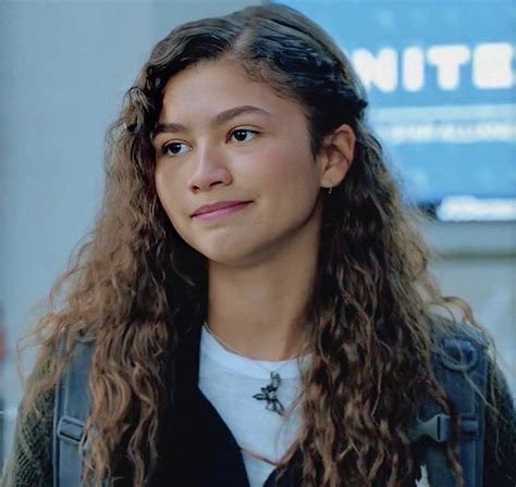 Zendaya and tom holland were caught kissing while out for a drive on thursdaycredit: Pin By Rashad Whitmire On Zendaya In 2020 Zendaya Coleman ...