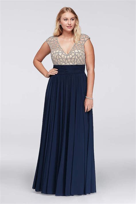 Get the best deals on plus size formal dresses for women. Find plus size prom dresses at David's Bridal! Our ...