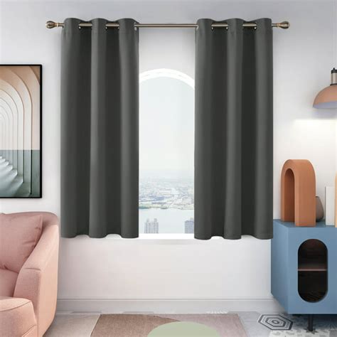 Deconovo Blackout Curtains Grommet Thermal Insulated Room Darkening